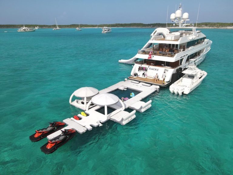 AquaBana floating docks for superyachts