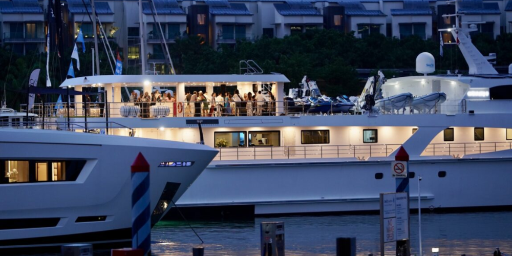 Superyacht Lounge