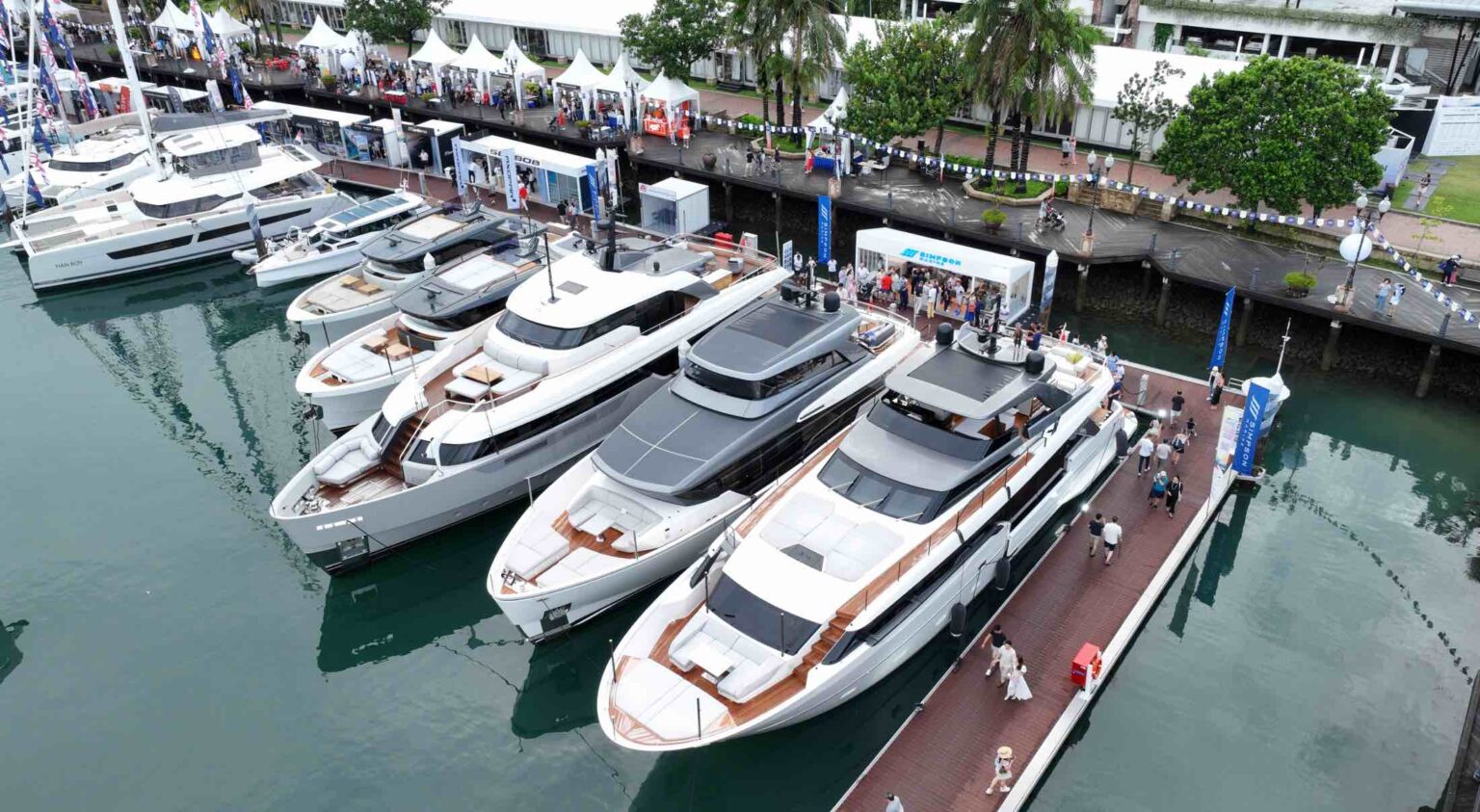 Robb Report